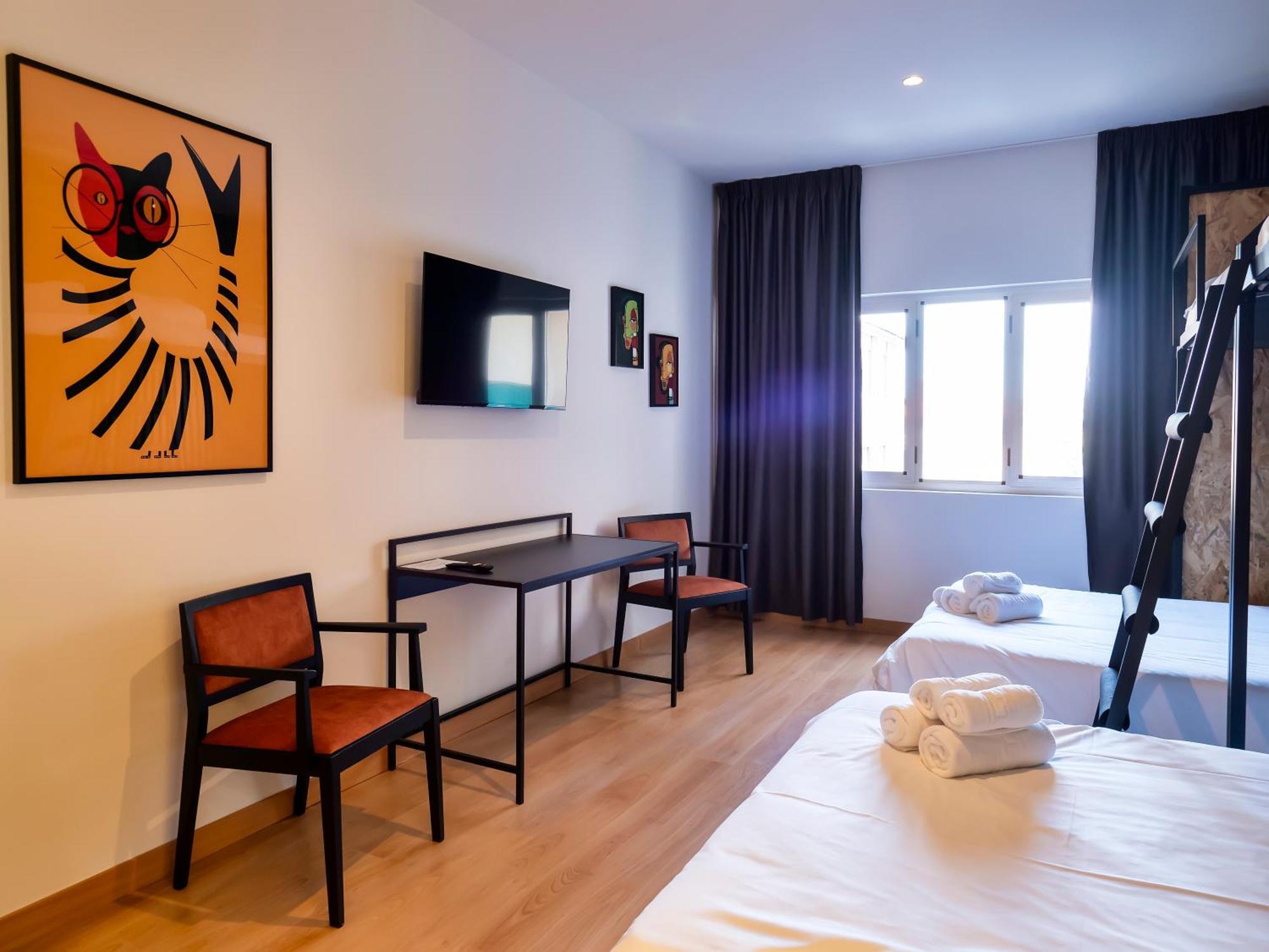 Wonder Hostel โตเลโด ภายนอก รูปภาพ
