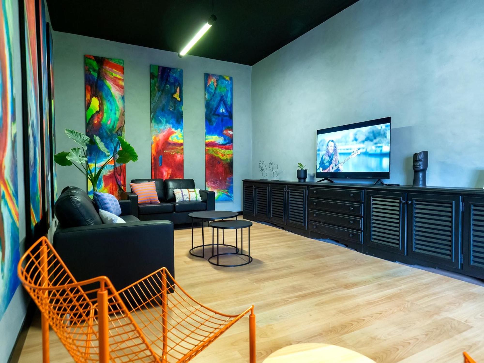 Wonder Hostel โตเลโด ภายนอก รูปภาพ