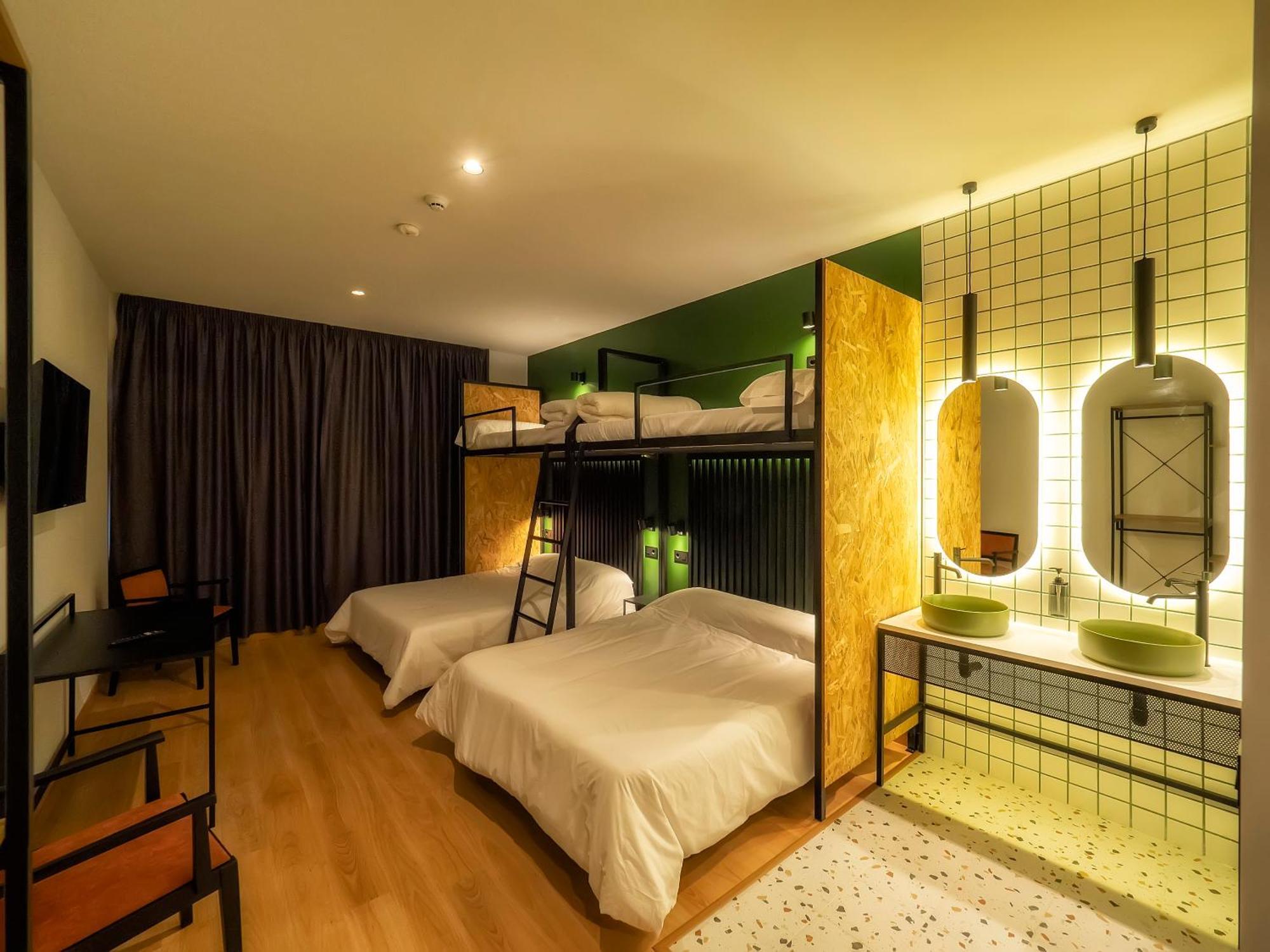 Wonder Hostel โตเลโด ภายนอก รูปภาพ